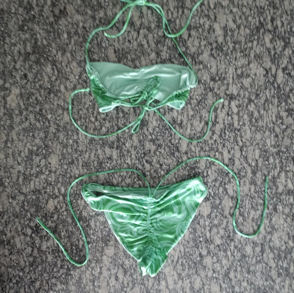 Frankie's Bikinis Naomi Foxy Satin Cheeky Green Camouflage Two Piece - Picture 6 of 12